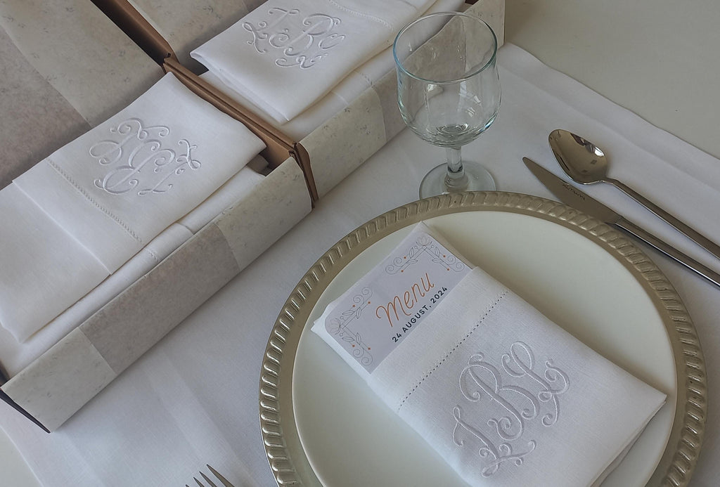 Custom Luxury Pocket Napkins, Pocket Wedding Napkins for Wedding Dinner or Events, Monogrammed Wedding Napkin, Personalized Linen Napkin,