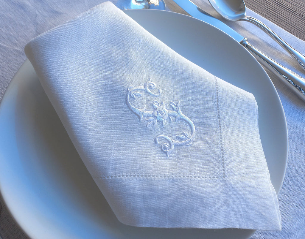 Initial Embroidered Linen Napkin, Custom Linen Napkin, Personalized Linen Napkin, Hemstitched Linen Napkin, Custom Napkin for Wedding Gift