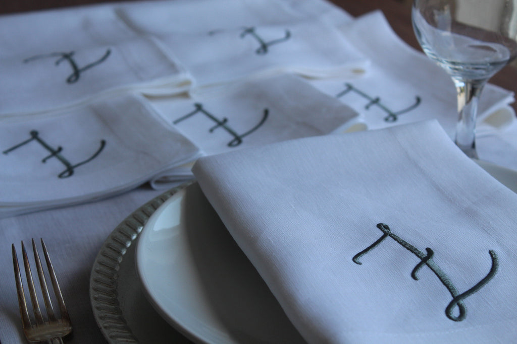 Custom Logo Embroidered Luxury Linen Napkin, Personal Logo Embroidered Linen Napkin, Company Emblem Embroidered Napkin for Company Dinner
