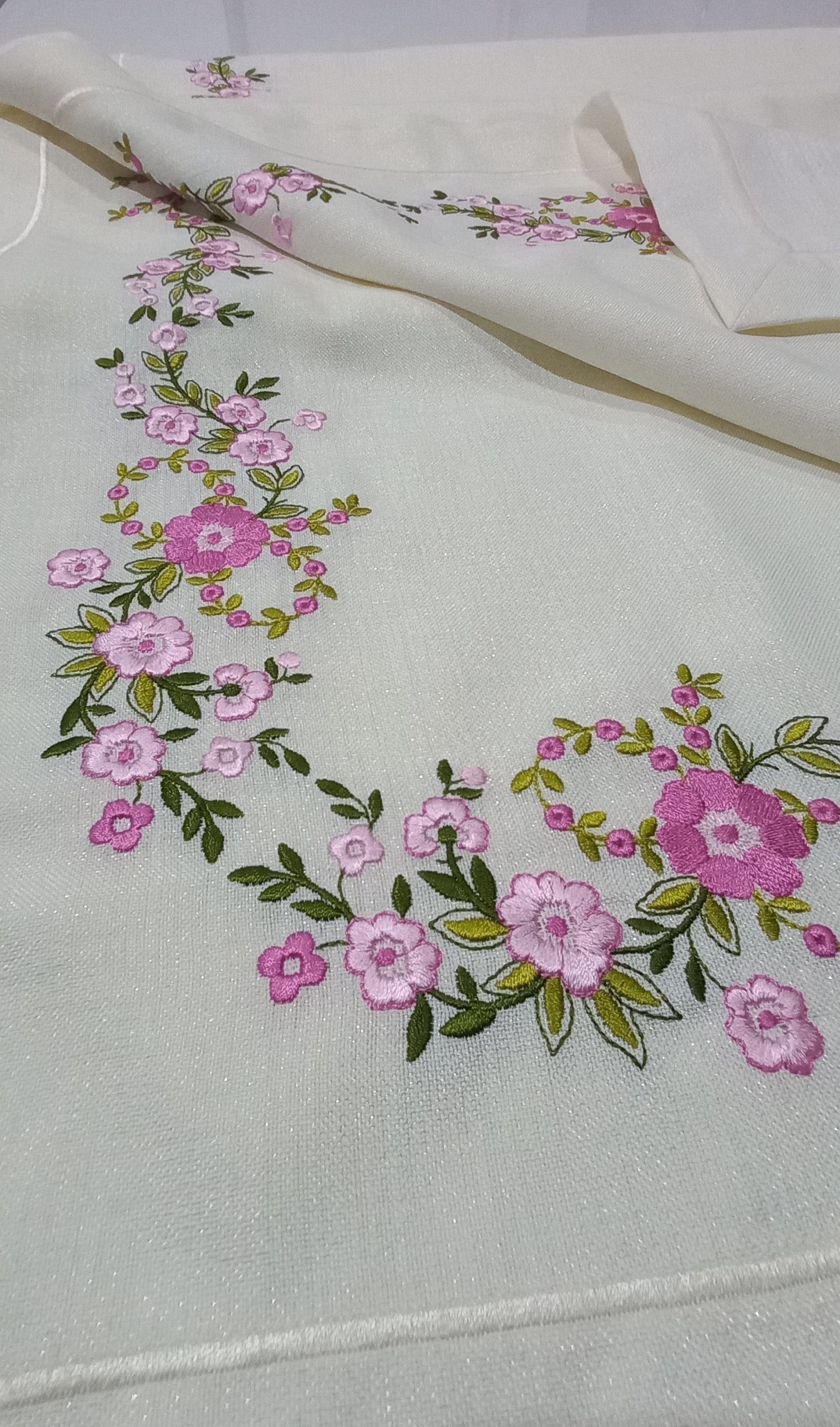 Wedding Table Decor, Embroidered Tablecloth, Long Size Tablecloth, Perfect Mitered Linen Tablecloth, Various Color Tablecloth, Wedding Gift