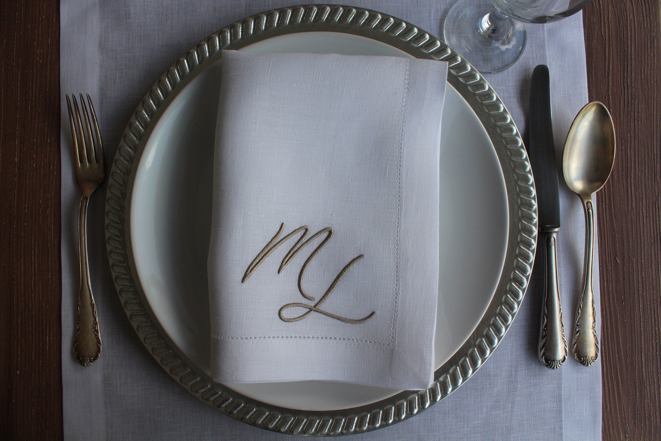 Custom Logo Embroidered Luxury Linen Napkin, Personal Logo Embroidered Linen Napkin, Company Emblem Embroidered Napkin for Company Dinner