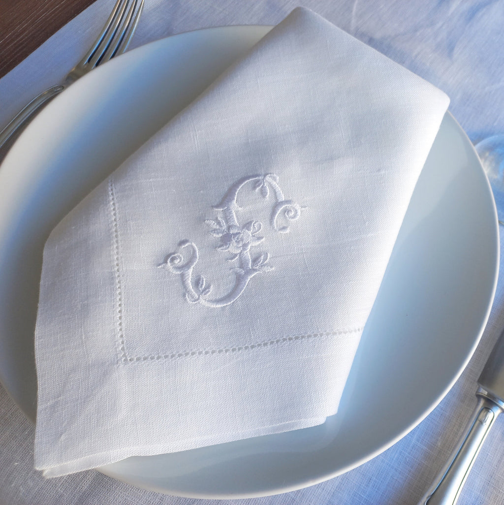 Initial Embroidered Linen Napkin, Custom Linen Napkin, Personalized Linen Napkin, Hemstitched Linen Napkin, Custom Napkin for Wedding Gift