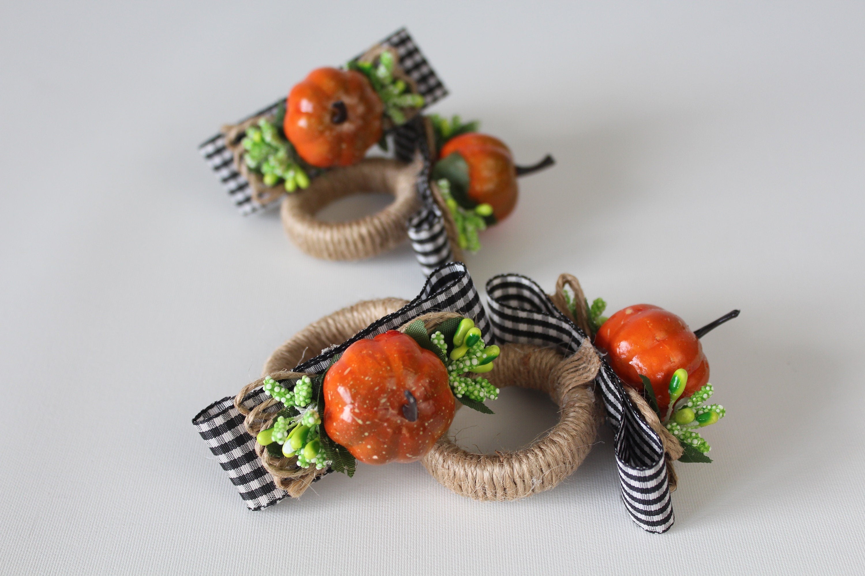 Pumpkin Napkin Ring, Pumpkin Napkin Holder, Halloween Table Decor, Halloween Party Decor, Artificial Pumpkin Napkin Ring, Housewarming Gift