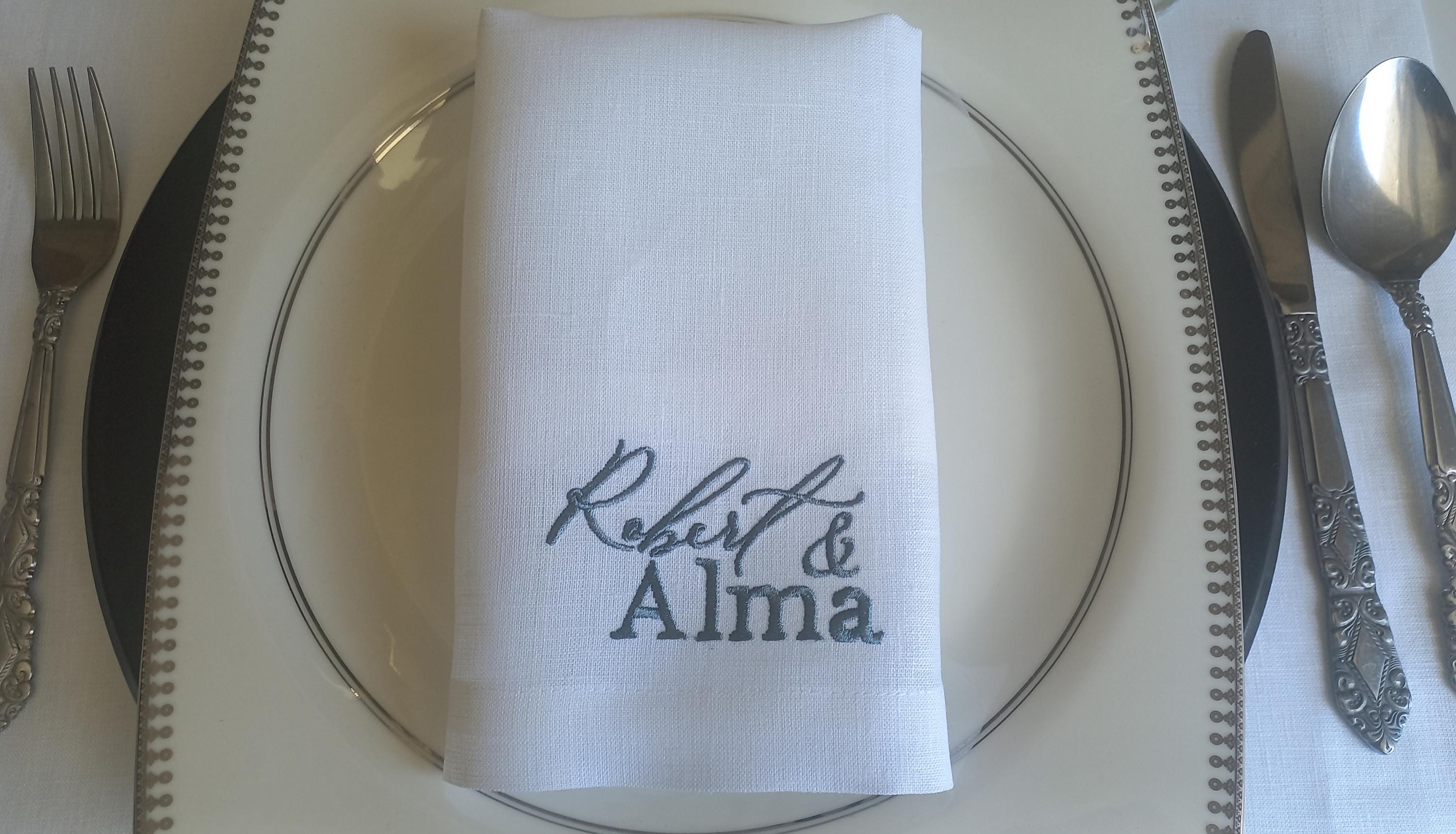 Custom Logo Embroidered Luxury Linen Napkin, Personalize Logo Embroidered Linen Napkin, Company Emblem Embroidered Napkin for Company Dinner