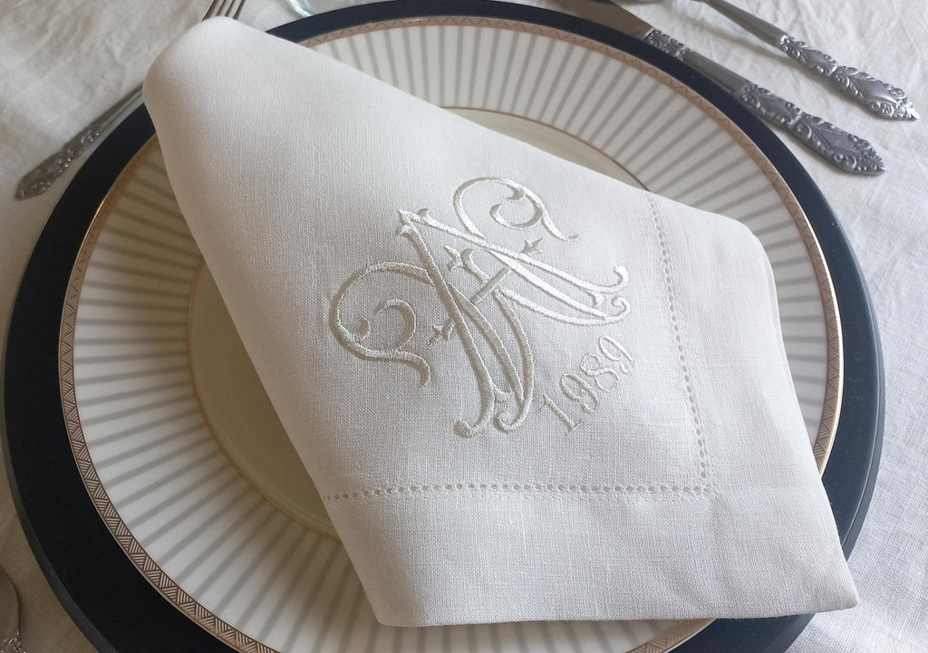 Double Lettered Linen Wedding Napkin, Interlocked Monogrammed Linen Napkin, Custom Linen Napkin, 6 to 24 inches Hemstitched Linen Napkin