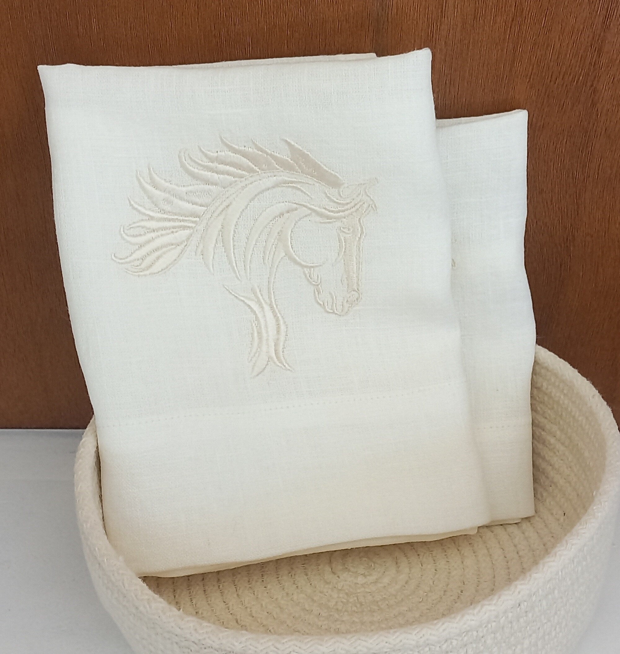 Animal Embroidered Linen Towel, Guest Towel, Linen Tea Towel, Horse Head Embroidered Linen Towel, Kitchen&Bathroom Towel, Housewarming Gift
