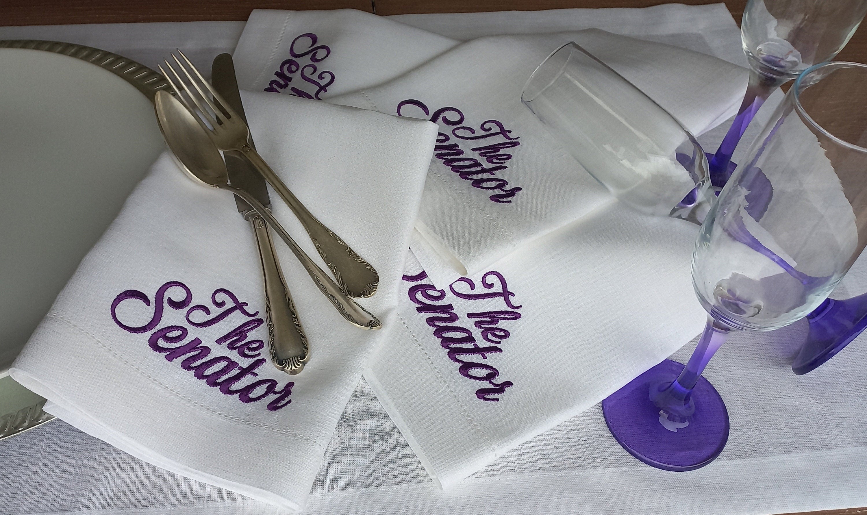Name Embroidered Linen Napkin, Family Embroidered Linen Dinner Napkin, Customized Linen Napkin, Personalized Dinner Napkin, Wedding Gift