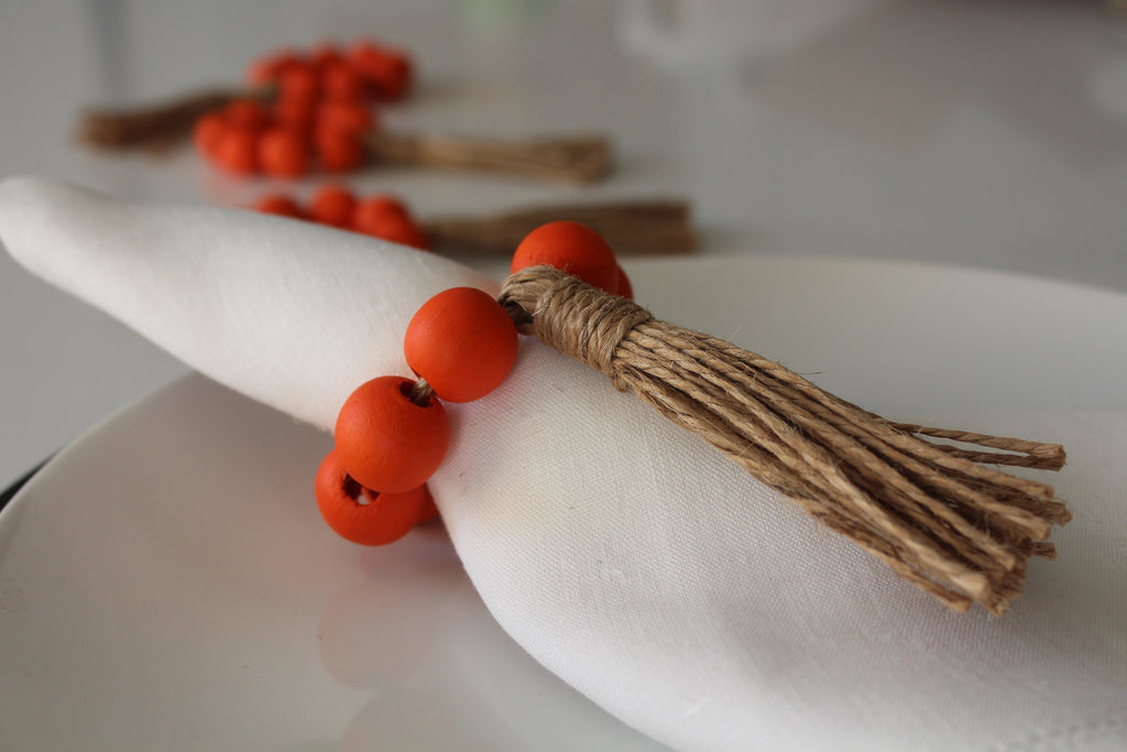 Natural Wooden Bead Napkin Ring, Jute Fringed Bead Napkin Ring, Boho Wooden Bead Napkin Ring, Kitchen Decor, Christmas Decor, Wedding Decor