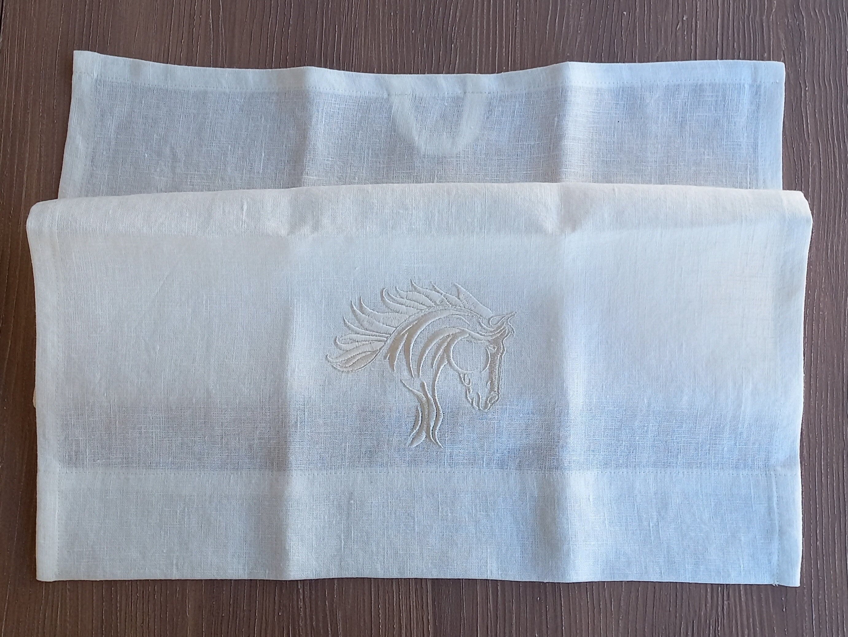 Animal Embroidered Linen Towel, Guest Towel, Linen Tea Towel, Horse Head Embroidered Linen Towel, Kitchen&Bathroom Towel, Housewarming Gift