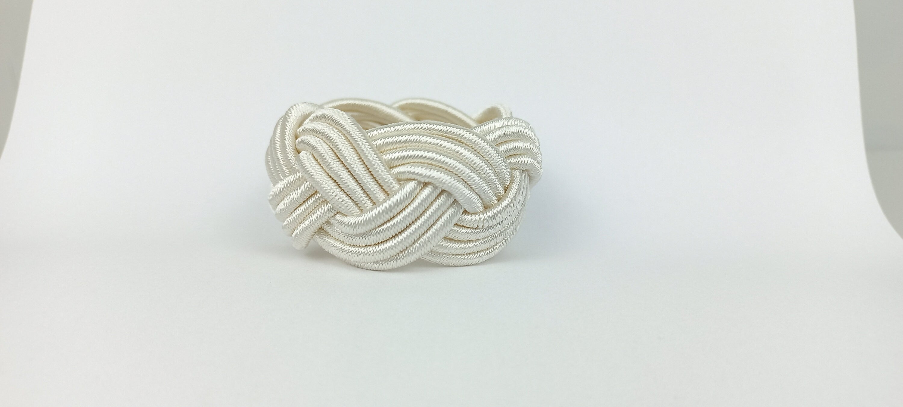 Ecru Rayon Napkin Ring, Beige Sailor Napkin Ring, Turks Head Napkin Holder, Table Decor, Thanks Giving Day Dinner Decor, Wedding Table Decor