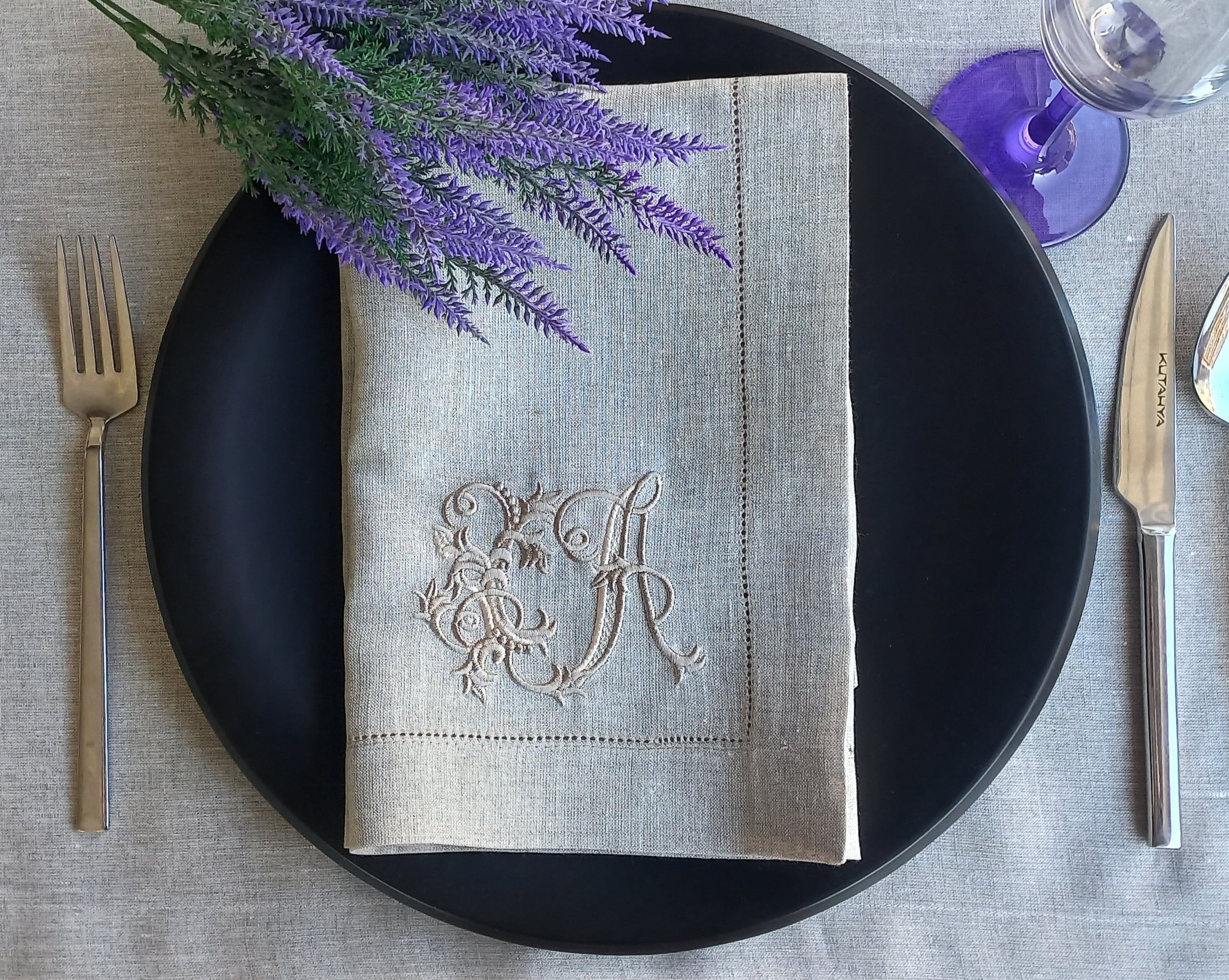 Monogrammed Luxury Linen Napkin, Wedding Linen Napkin, Customized Linen Napkin, Hemstitched Linen Napkin, Embroidered Linen Dinner Napkin