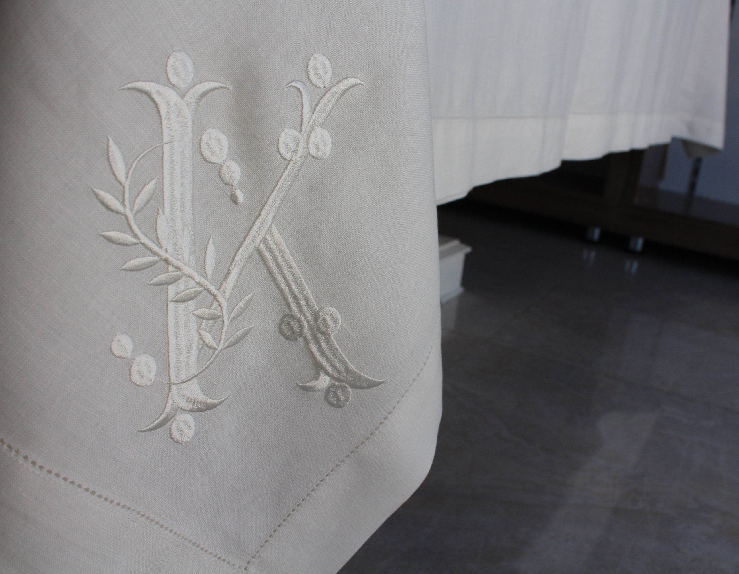 Ekstra Large Linen Tablecloth, Logo Embroidered Linen Table Cloth, Wedding Table Decor, Embroidered Tablecloth, Perfect Mitered Tablecloth