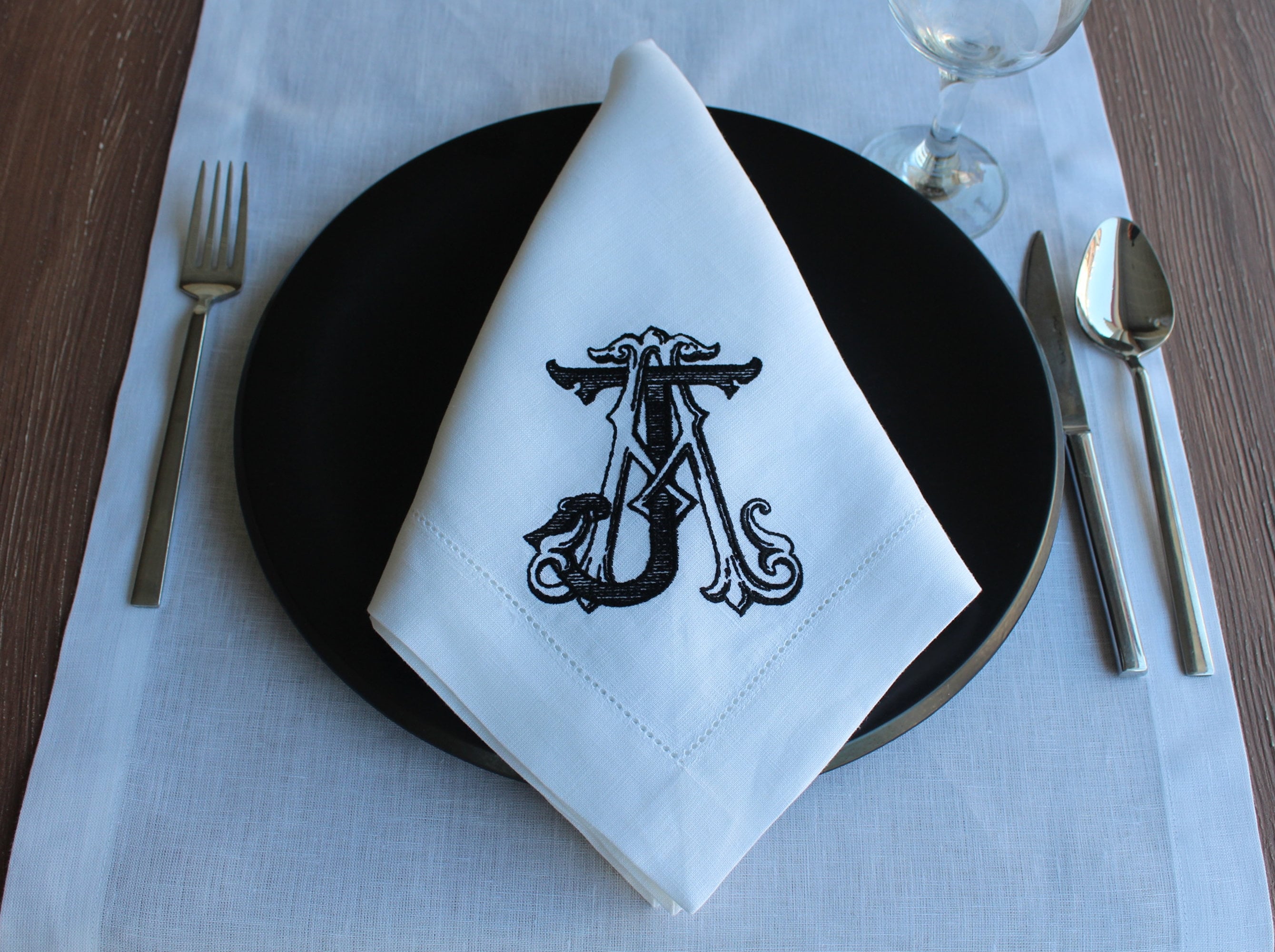 Interlocked Monogrammed Linen Napkin, Double Lettered Linen Wedding Napkin, Custom Linen Napkin, 6 to 24 inches Hemstitched Linen Napkin